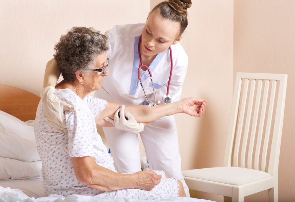 Eltern davon überzeugen, ältere Krankenschwestern einzusetzen
