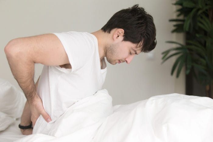 Ursachen von rechten Rückenschmerzen