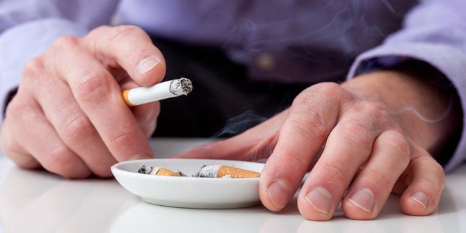 die Gefahren von Zigaretten für die Gesundheit der Knochen