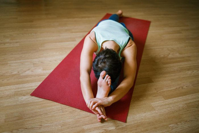 Yoga posiert beim Fasten