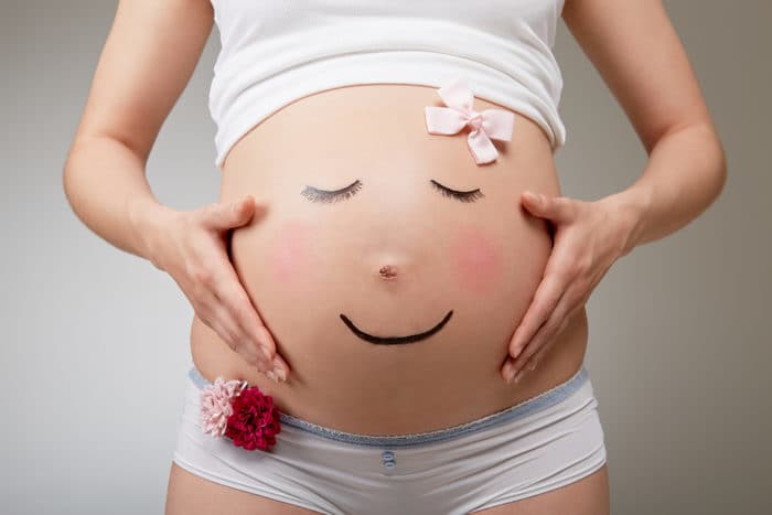 Die Entwicklung des Fötus kann das Gesicht im Mutterleib erkennen