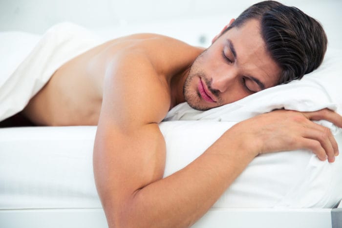 die Vorteile von nacktem Schlafen