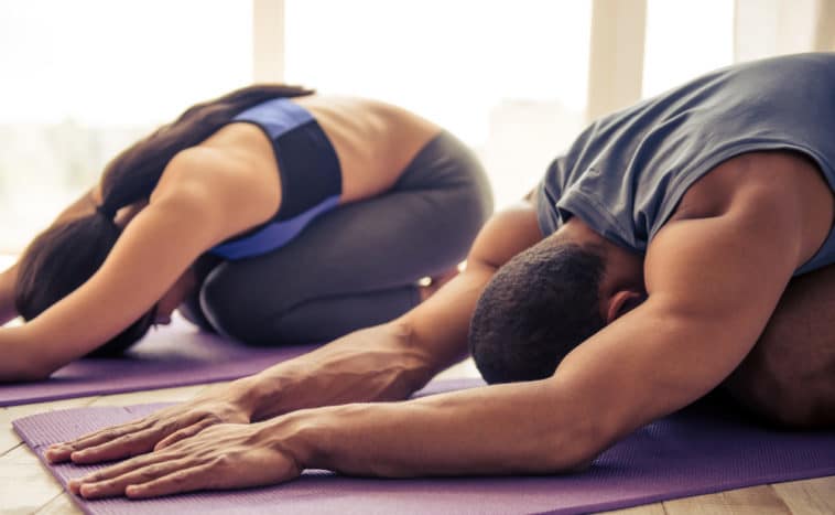 Yoga zur Behandlung von Skoliose