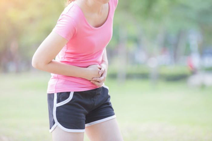 Schmerzen bei Magenkrämpfen beim Laufen