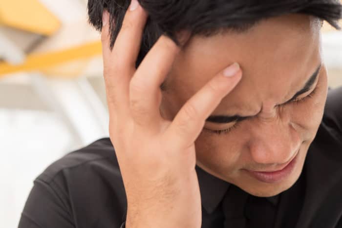 Ursachen für Kopf- und Augenschmerzen und Schwindel