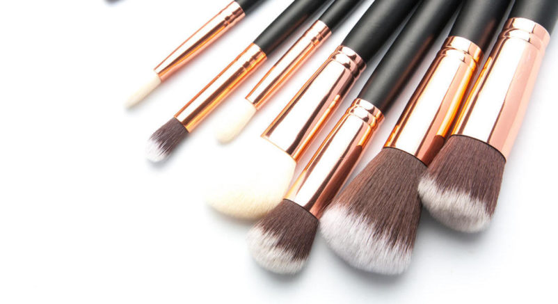 Tipps zum Reinigen von Make-up-Pinseln